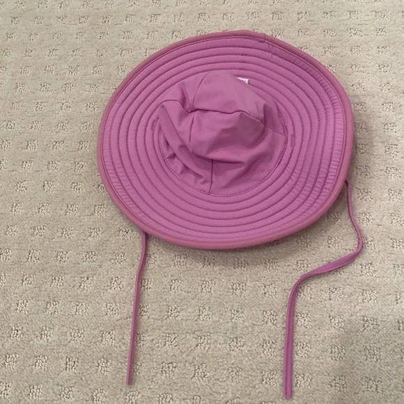 Ruffle Butts Swim Hat - Picture 1 of 3